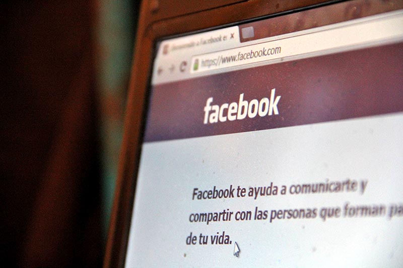 Advierten que en un sinnúmero de investigaciones que se realizan por diversos delitos se percibe que los presuntos responsables conocieron la rutina, horarios y movimientos de la víctima mediante las redes sociales, principalmente de Facebook ■ foto: la jornada zacatecas
