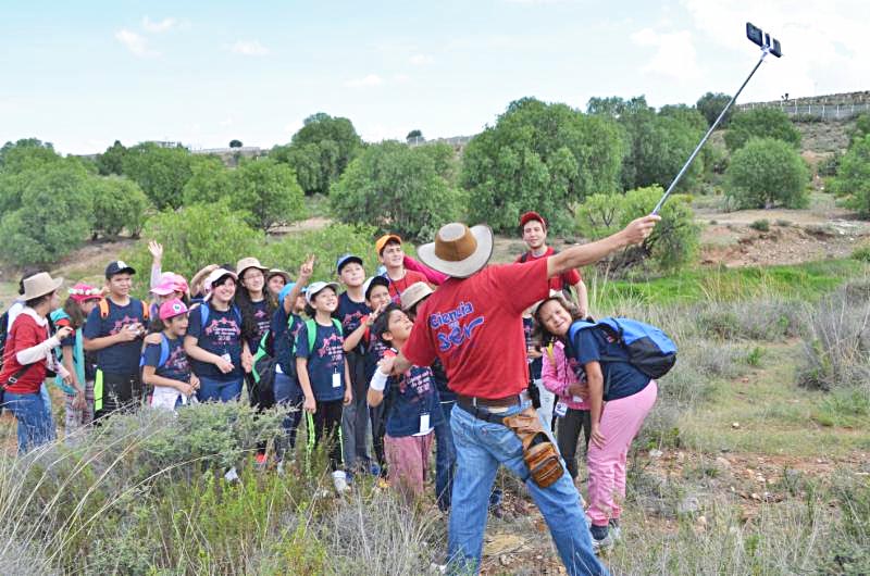 Los niños visitaron áreas verdes y zonas que han sido reforestadas en el PCT ■ FOTO: LA JORNADA ZACATECAS