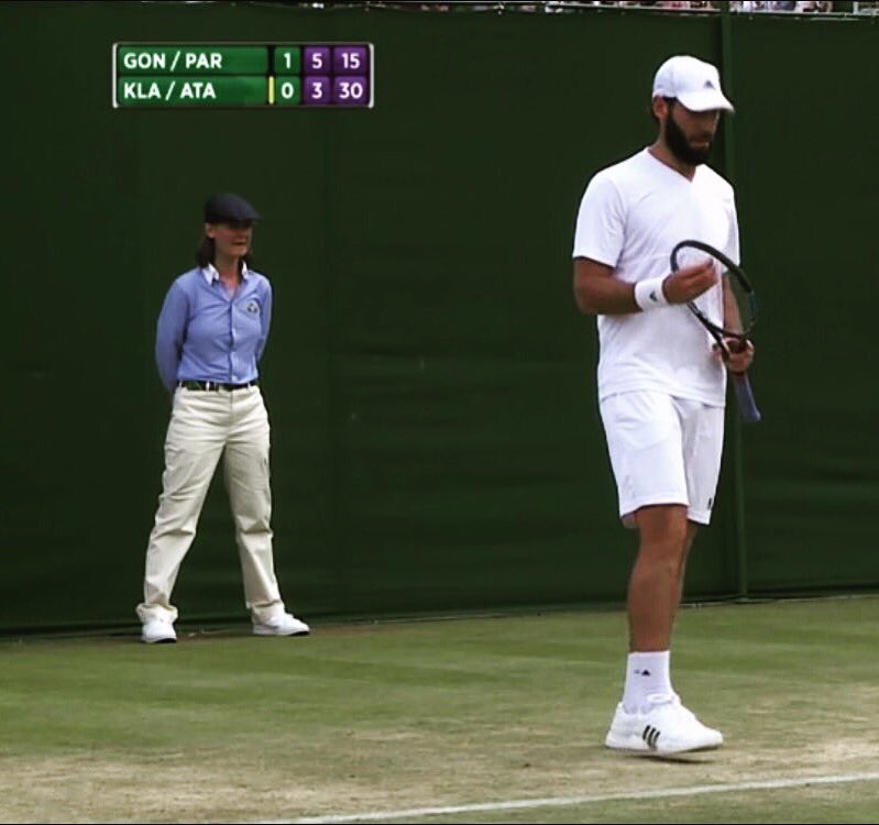 El tenista mexicano, Santiago González, durante un partido el 03 de junio en el torneo de Wimbledon. Foto tomada de la cuenta de Twitter @gonzalezsanty