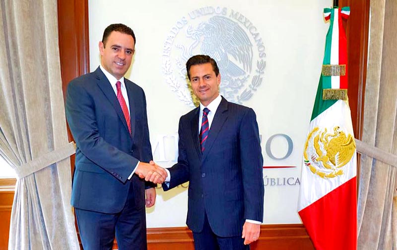 Reunión del gobernador electo, Alejandro Tello con el presidente de la República, Enrique Peña Nieto ■ foto: facebook