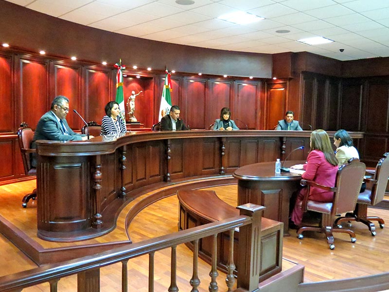 Sesión pública del Tribunal de Justicia Electoral del Estado de Zacatecas ■ FOTO: LA JORNADA ZACATECAS