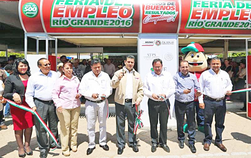 En Río Grande, Alonso Reyes inauguró la Feria del Empleo número 88 ■ foto: la jornada zacatecas