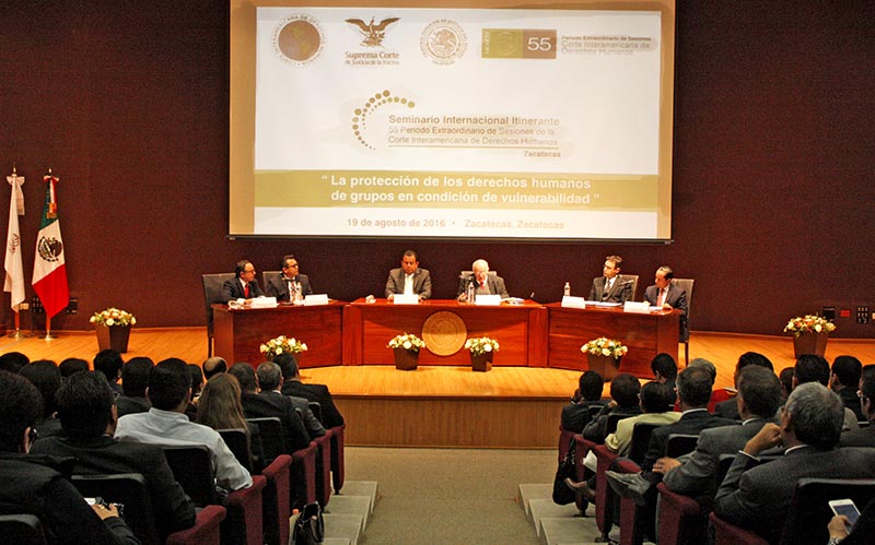 El seminario se llevó a cabo en el auditorio del Palacio de Justicia de Zacatecas ■ FOTO: LA JORNADA ZACATECAS
