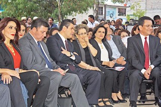 El gobernador del estado y familiares del músico asistieron al evento ■ FOTOS: SUSANA ZACARÍAS