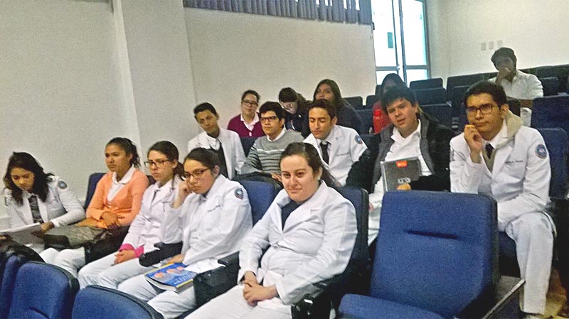 La plática informativa se realizó en el auditorio de la Unidad Académica de Medicina Humana ■ FOTO: LA JORNADA ZACATECAS