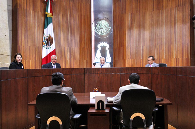 Sesión pública en la Sala Superior del TEPJF ■ foto: la jornada