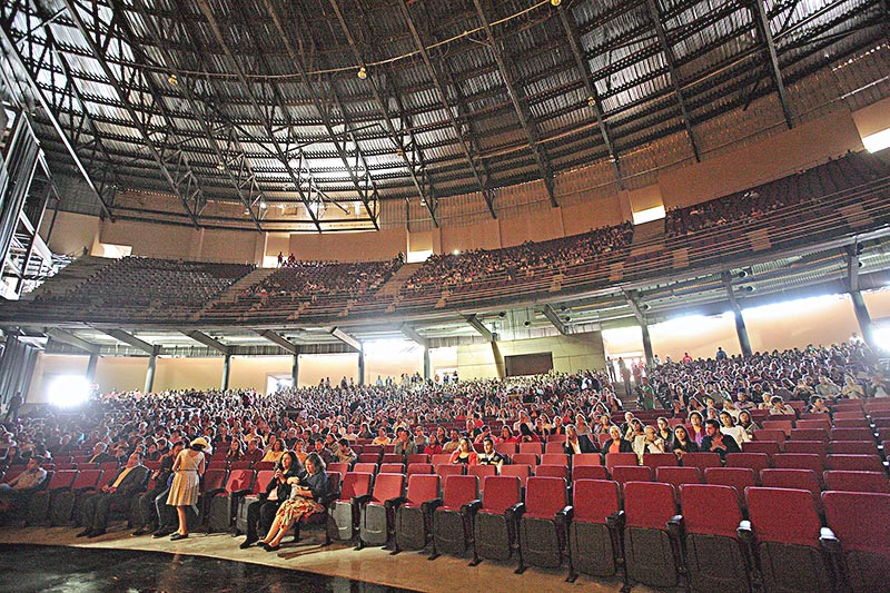 El recinto cuenta con el auditorio más grande de la región centro-norte del país, con una capacidad para 4 mil 200 personas ■ foto: ernesto moreno