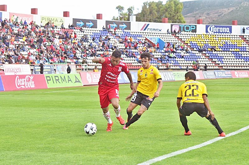 Imagen del partido celebrado el 2 de septiembre en que los Mineros de Zacatecas golearon 4 por 0 a los Venados de Mérida y regresaron al liderato de la Liga de Ascenso ■ foto: andrés sánchez