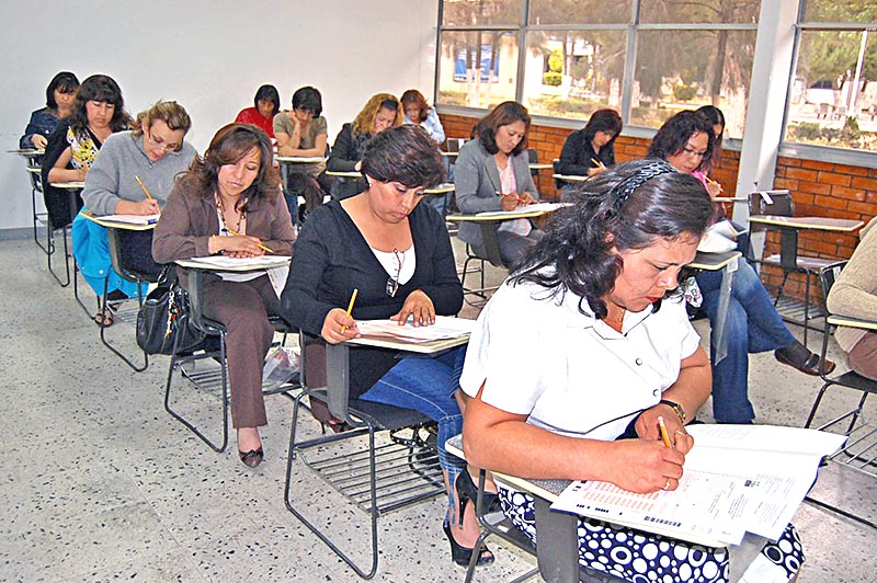 Resulta necesario revisar la circunstancia que orilló a los maestros a no evaluarse, que haya habido alguna irregularidad en su notificación, o si tenían licencia médica, señaló el funcionario ■ foto: la jornada zacatecas