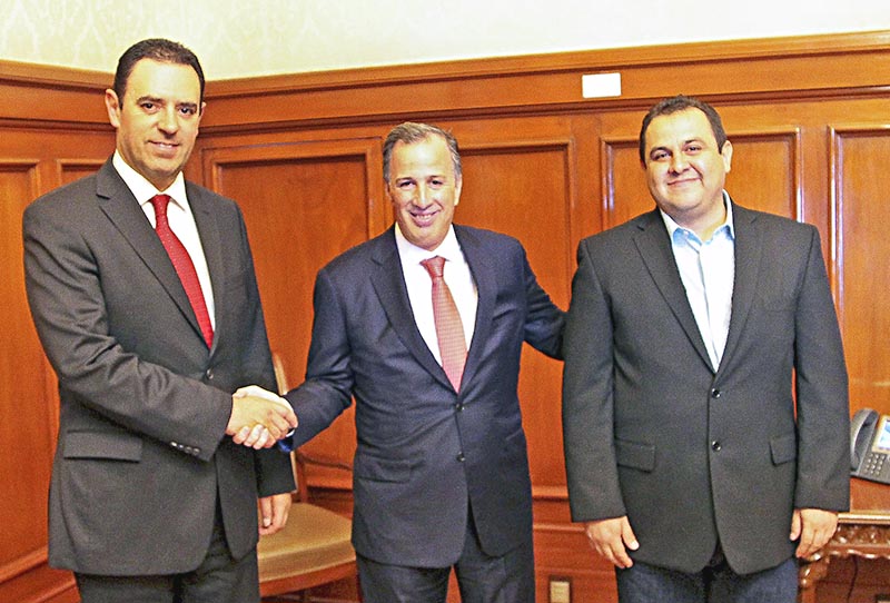 El secretario de Hacienda, José Antonio Meade, se reunió con el gobernador Alejandro Tello y el Rector Antonio Guzmán ■ FOTO: LA JORNADA ZACATECAS