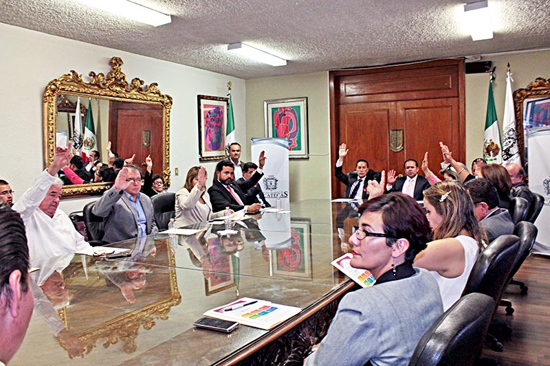 Aspecto de la sesión del Concejo Interino de Zacatecas ■ FOTO: LA JORNADA ZACATECAS