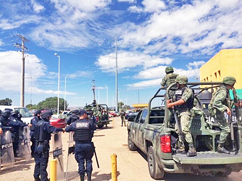 En el ejercicio participaron elementos de la PEP, PF y el Ejército ■ FOTO: LA JORNADA ZACATECAS