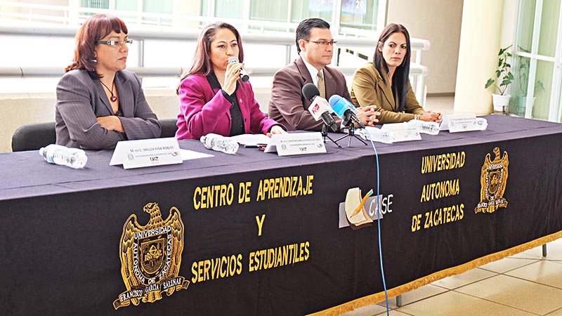 Autoridades educativas hicieron el anuncio en conferencia de prensa ■ FOTO: LA JORNADA ZACATECAS