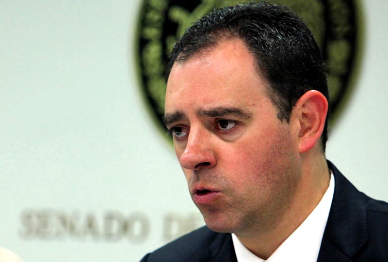 Tello Cristerna se pronunció por un gobierno austero, dadas las circunstancias de precariedad financiera, pero los secretarios de despacho no le hacen caso, señala el colaborador ■ foto: la jornada zacatecas