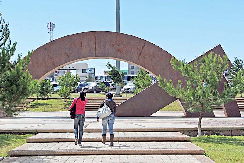 El adeudo de la Universidad con la SHCP es de alrededor de 315 millones de pesos. Imagen del Campus Siglo 21 ■ FOTO: LA JORNADA ZACATECAS