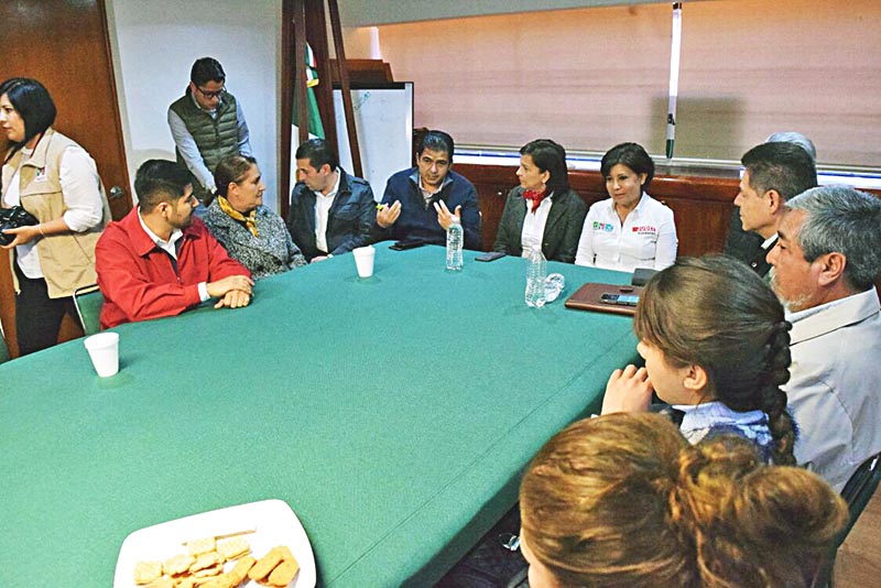 Judit Guerrero y la senadora Cristina Díaz se reunieron con las estructuras de la CNOP ■ FOTO: LA JORNADA ZACATECAS