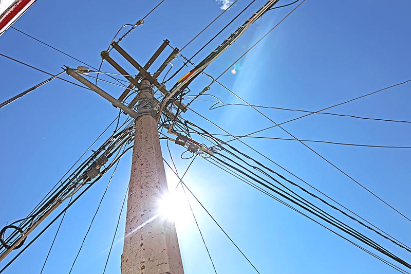 A la alza, tarifas eléctricas para el sector industrial, comercial y doméstico, a partir de este mes ■ FOTO: ANDRÉS SÁNCHEZ