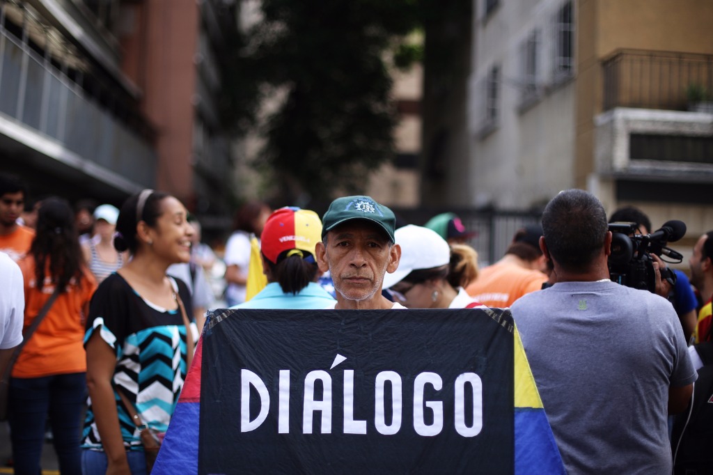 Movilización en contra del gobierno de Nicolás Maduro, en Caracas, el 3 de noviembre. Foto Xinhua