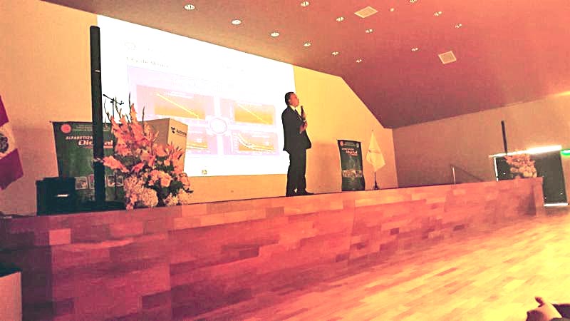 El coordinador del Labsol, Manuel Haro Márquez, incluyó la conferencia Software Libre como plataforma de impulso a las tendencias tecnológicas, en el cuarto Congreso Internacional de Ingeniería de Sistemas ■ foto: la jornada zacatecas