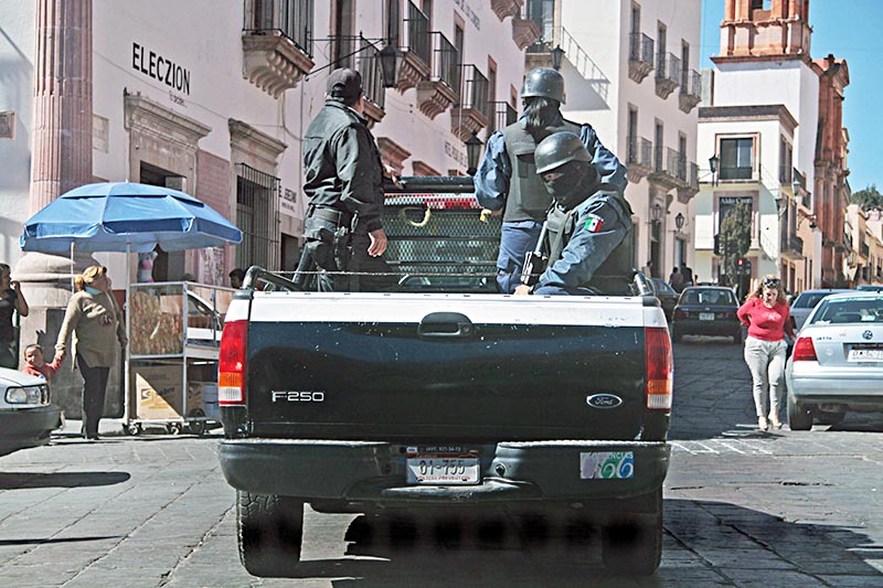 Aumentó la vigilancia policiaca en esta temporada vacacional, pero siguen los robos ■ foto: la jornada zacatecas