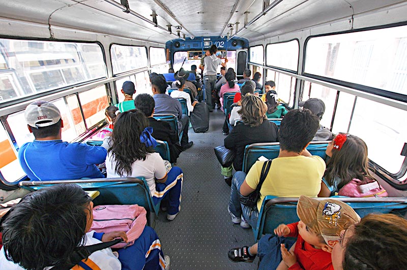 Transportistas afirman que buscan establecer un aumento justo, y que no impacte de manera significativa en los bolsillos de los miles de usuarios del transporte público ■ foto: la jornada zacatecas