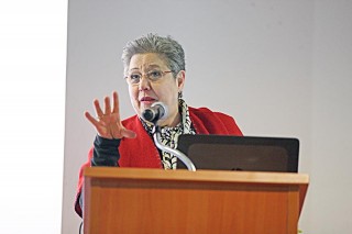 Margarita Zorrilla Fierro estuvo en Zacatecas para ofrecer la charla “Evaluación del desempeño 2017” en el sala de juntas Eulalia Guzmán Barrón de la Secretaría de Educación de Zacatecas