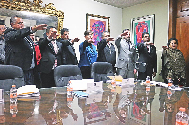 El 10 de enero Susan Cabral rindió protesta como secretaria de Administración en el gobierno que preside Judit Guerrero ■ FOTO: LA JORNADA ZACATECAS