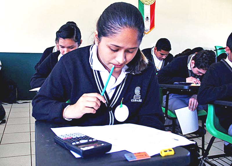 La Dirección General del Colegio de Bachilleres del Estado de Zacatecas (Cobaez) informó que el lunes 23 de enero se reanudarán las clases en los 40 planteles del subsistema y, con ello, retornarán a las aulas 17 mil 400 estudiantes ■ foto: facebook cobaez
