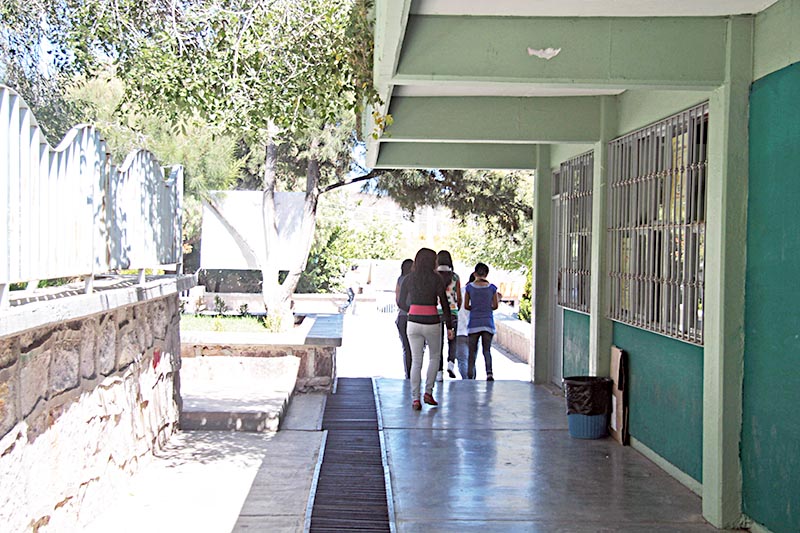 Aspecto de las instalaciones de uno de los planteles del Colegio de Bachilleres del Estado de Zacatecas ■ foto: LA JORNADA ZACATECAS