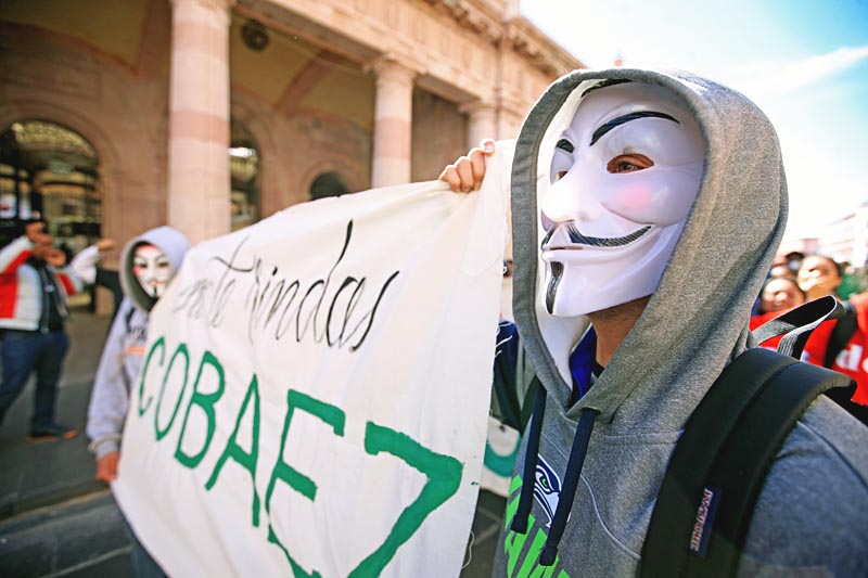 El 25 de enero, en la capital zacatecana se llevó a cabo una movilización en defensa del Cobaez ■ FOTO: ERNESTO MORENO