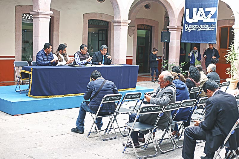 En el anuncio participaron el secretario general universitario, Rubén Ibarra Reyes y el académico Miguel Moctezuma Longoria ■ foto: andrés sánchez