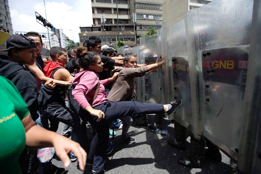 Protesta en Venezuela por la falta de alimentos y la inflación. Imagen de archivo. Foto Ap