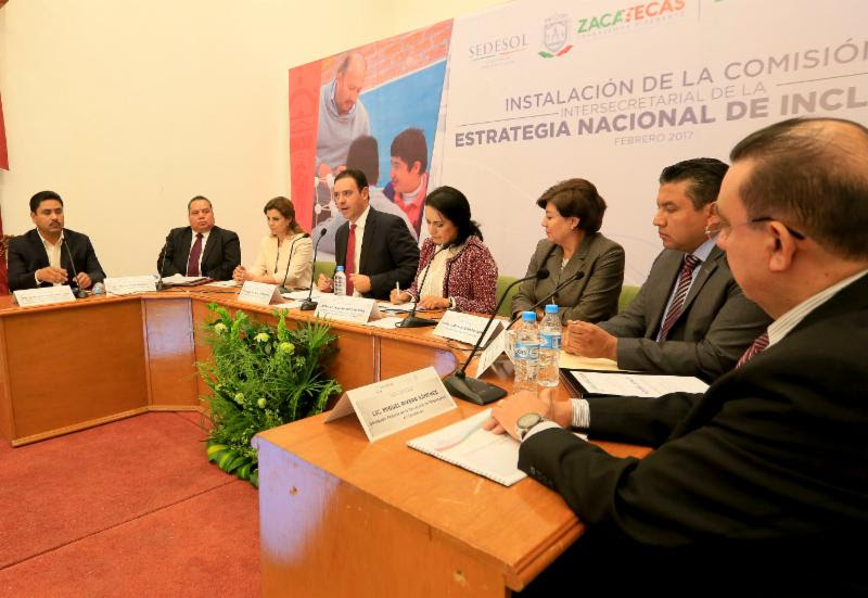 El gobernador Alejandro Tello presidió el acto protocolario ■ foto: la jornada zacatecas