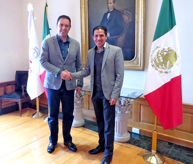 Alejandro Tello Cristerna se reunió con el delegado de Semarnat, Julio César Nava de la Riva ■ FOTO: LA JORNADA ZACATECAS
