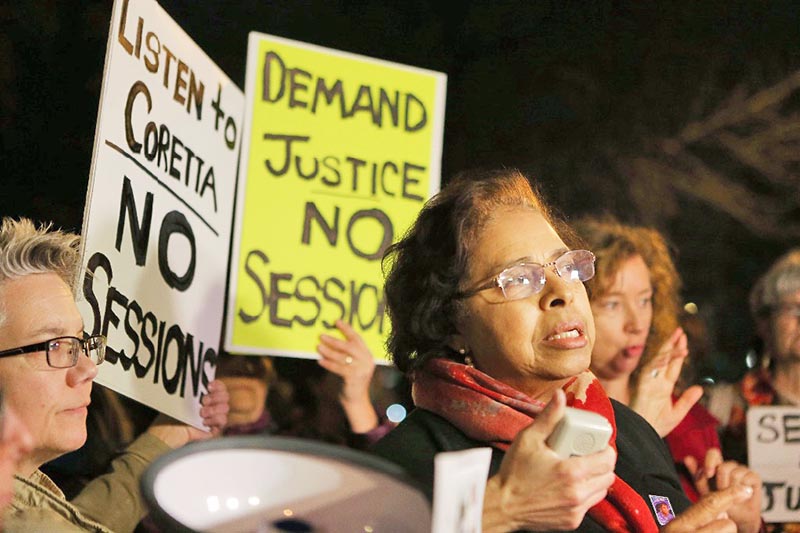 Protesta en Washington este miércoles contra la nominación de Jeff Sessions como procurador de Justicia ■ foto: la jornada