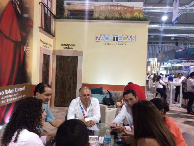 Autoridades de Zacatecas se reunieron con empresarios del ramo turístico ■ foto: la jornada zacatecas