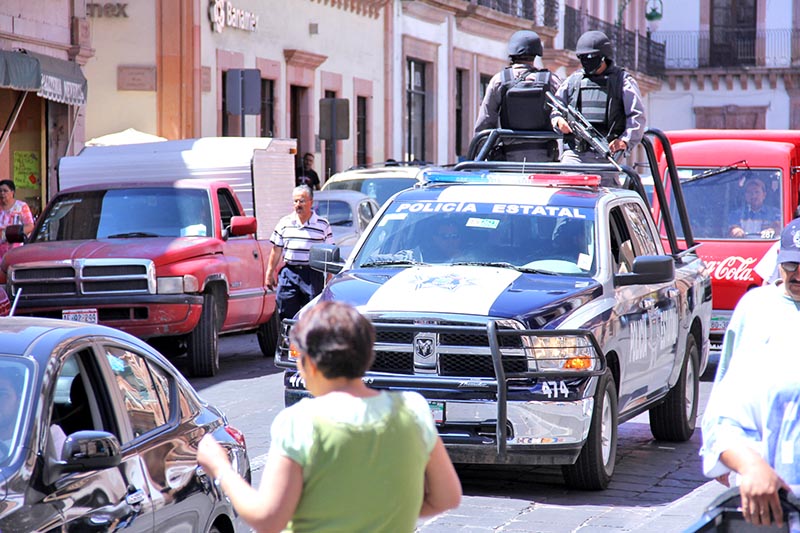 La Policía Estatal también participa en labores de vigilancia en la capital ■ FOTO: LA JORNADA ZACATECAS