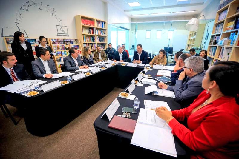 El mandatario encabezó la reunión de la Junta Directiva del Cozcyt ■ FOTO: LA JORNADA ZACATECAS