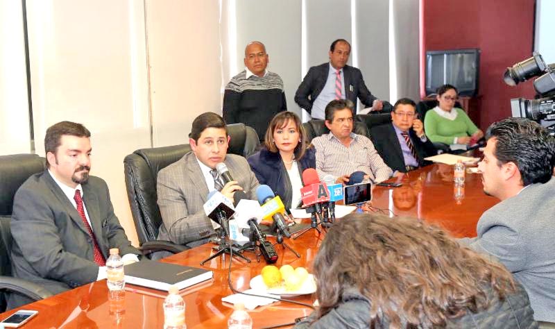 Este lunes, el secretario de Finanzas, Jorge Miranda, ofreció una conferencia de prensa ■ FOTO: LA JORNADA ZACATECAS