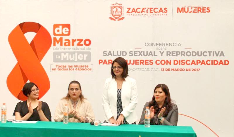 Semujer en coordinación con la Subsecretaría para la Inclusión de las Personas con Discapacidad organizó la conferencia ■ FOTO: LA JORNADA ZACATECAS