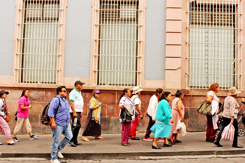 Algunos visitantes se quejaron de la saturación de calles ■ FOTO: RAFAEL DE SANTIAGO