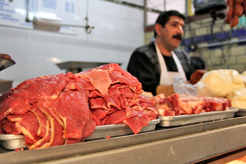 De manera permanente la SSZ tiene un operativo en el que se revisan las condiciones sanitarias donde se produce la carne y los lugares donde se expende ■ foto: la jornada zacatecas