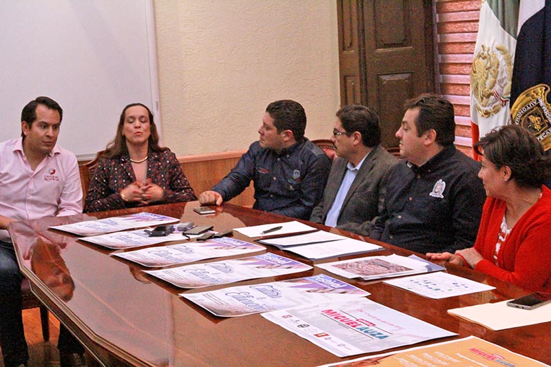 Las autoridades dieron a conocer la programación en conferencia de prensa ■ foto: rafael de santiago