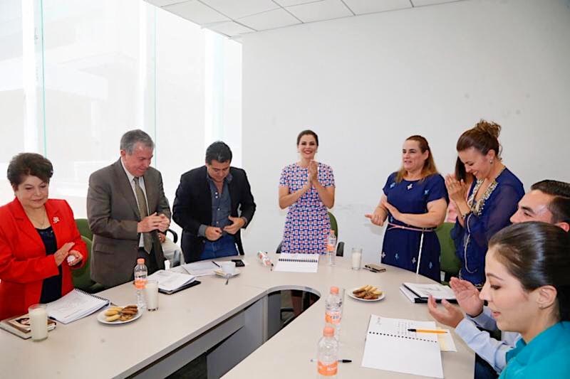 Cristina Rodríguez de Tello, presidenta honorífica del SEDIF, dirigió dos sesiones n foto: la jornada zacatecas