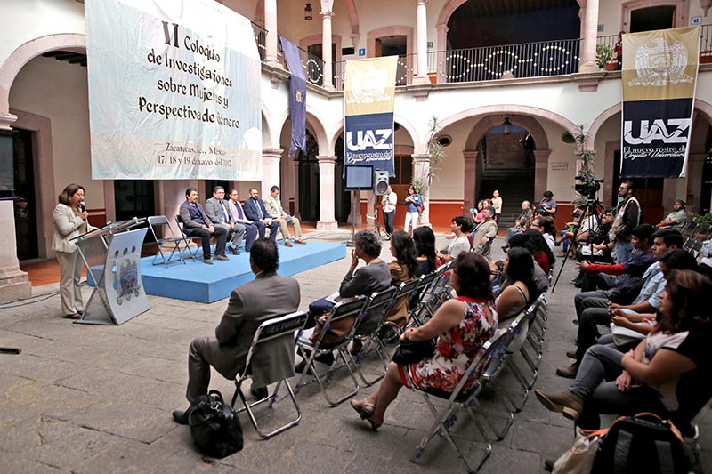 La inauguración del evento se realizó en el patio de Rectoría de la UAZ n foto: andrés sánchez