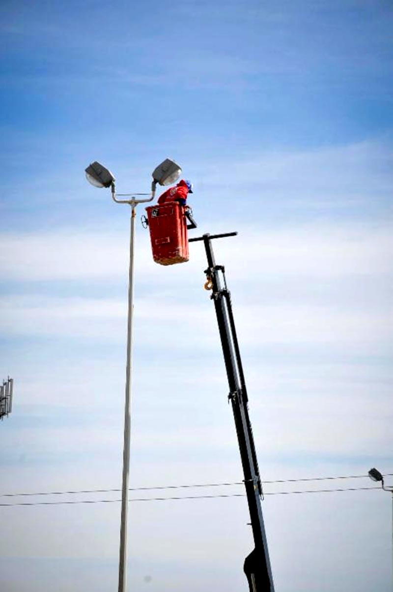 Se ha pedido a los desarrolladores de vivienda en el municipio que los nuevos fraccionamientos se entreguen con tecnología de lámparas led n foto: la jornada zacatecas
