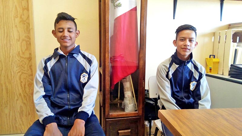 Hay muchas expectativas con los dos alumnos de la secundaria Rafael Ramírez Castañeda n FOTO: MARTÍN CATALÁN