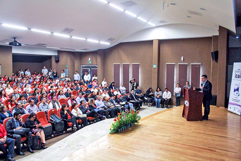 Eduardo Bohórquez, director general de Transparencia Mexicana, ofreció una conferencia ■ FOTO: ANDRÉS SÁNCHEZ