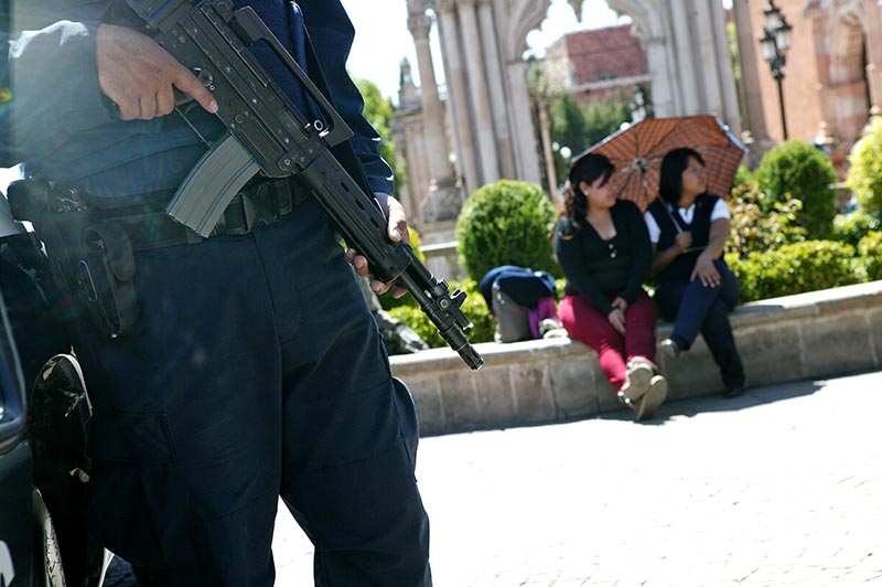 Policías tienen bajos salarios, poco apoyo para ejercer sus funciones, además de carecer en su mayoría de capacitación y equipo ■ foto: la jornada zacatecas