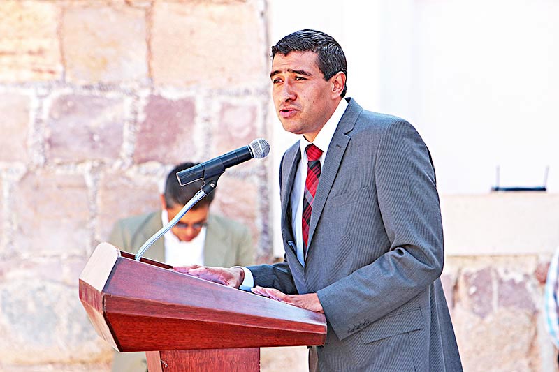 Rodrigo Castañeda, presidente estatal de Canacintra n fotos: facebook y la jornada zacatecas